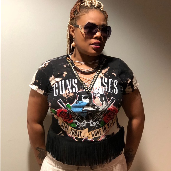 Guns and Roses Distressed Shirt w/ Leather Fringes - Picture 1 of 1
